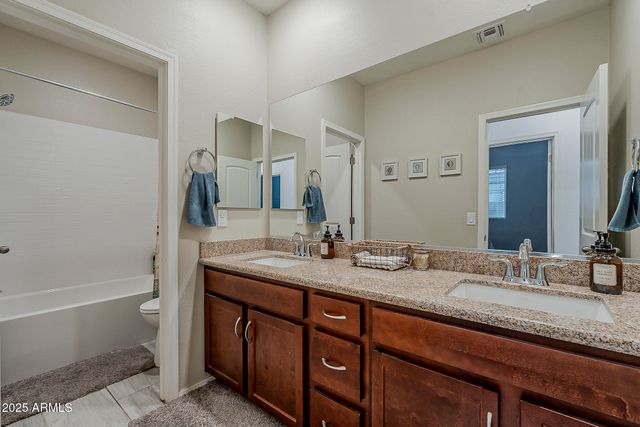 17170 W BUTLER Avenue, Waddell, AZ 85355