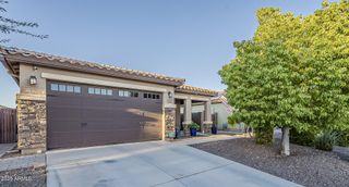 17170 W BUTLER Avenue, Waddell, AZ 85355