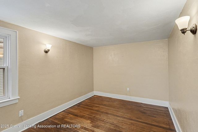 512 Shepard Street, Lansing, MI 48912