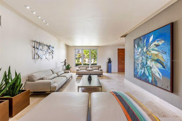 1665 PLAYERA, San Juan, PR 00927