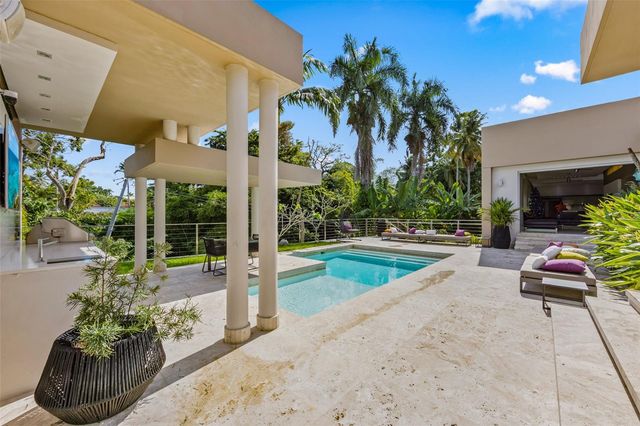 1665 PLAYERA, San Juan, PR 00927