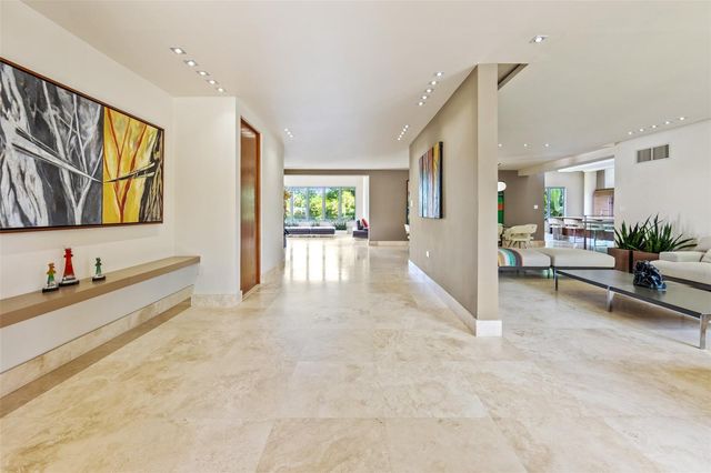 1665 PLAYERA, San Juan, PR 00927