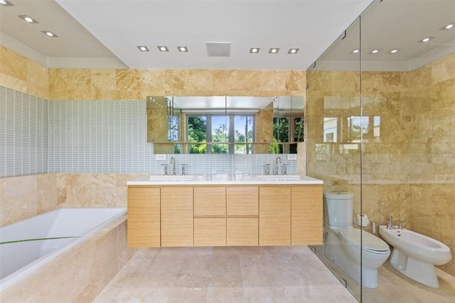 1665 PLAYERA, San Juan, PR 00927