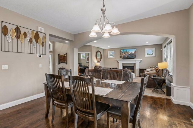 10412 Oregon Avenue N, Brooklyn Park, MN 55445