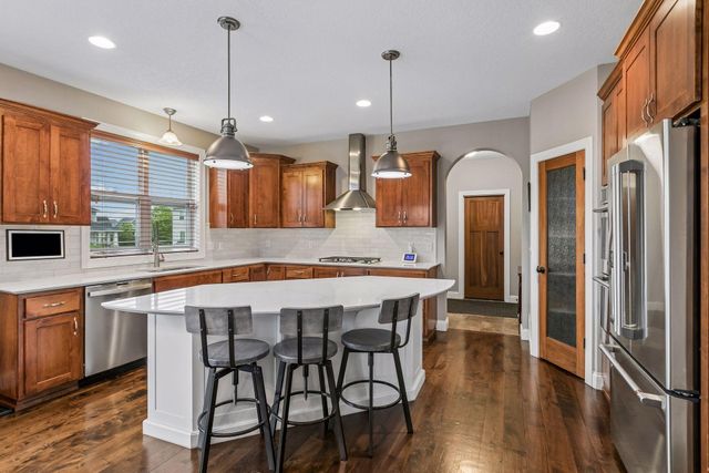 10412 Oregon Avenue N, Brooklyn Park, MN 55445