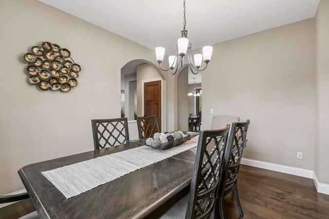 10412 Oregon Avenue N, Brooklyn Park, MN 55445