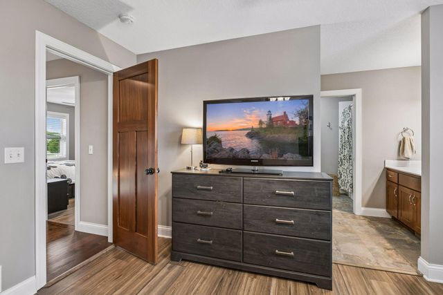 10412 Oregon Avenue N, Brooklyn Park, MN 55445