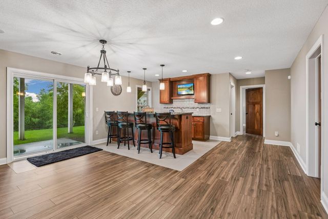 10412 Oregon Avenue N, Brooklyn Park, MN 55445