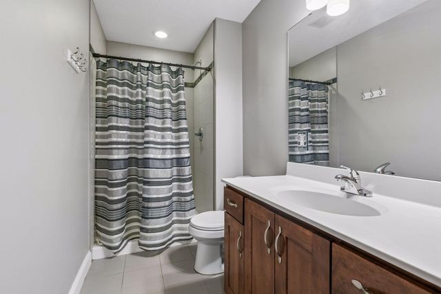 10412 Oregon Avenue N, Brooklyn Park, MN 55445