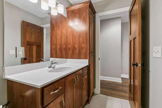 10412 Oregon Avenue N, Brooklyn Park, MN 55445