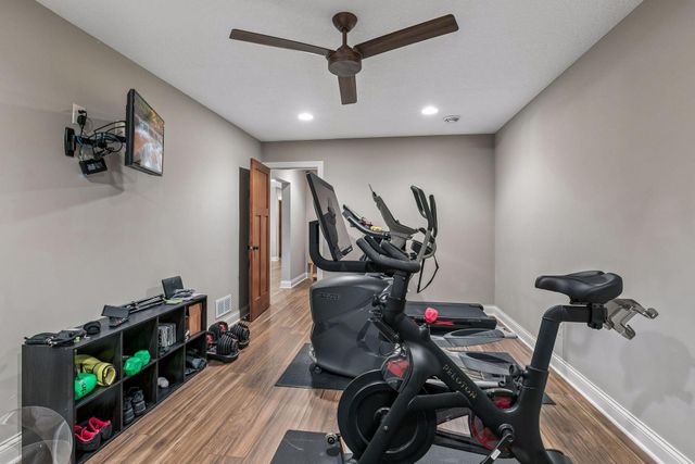 10412 Oregon Avenue N, Brooklyn Park, MN 55445