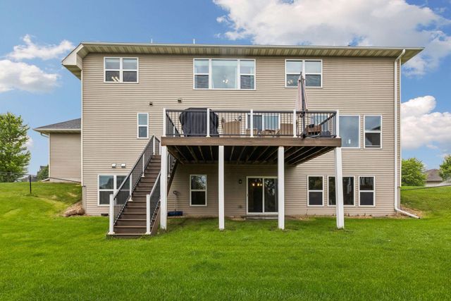 10412 Oregon Avenue N, Brooklyn Park, MN 55445