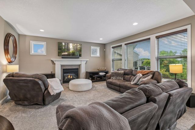 10412 Oregon Avenue N, Brooklyn Park, MN 55445