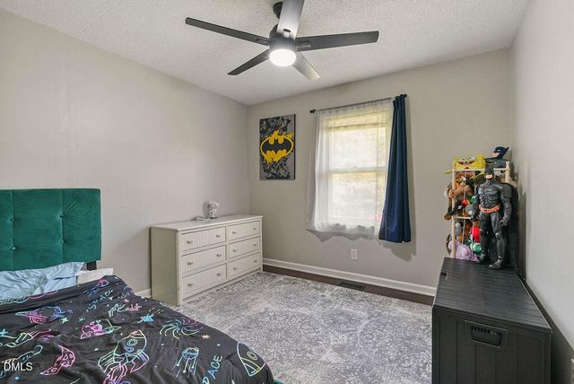 90 Oakridge Avenue, Spring Lake, NC 28390