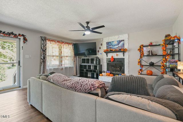 90 Oakridge Avenue, Spring Lake, NC 28390