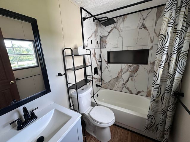 144 Harlan Davis Rd., Lumberton, MS 39455