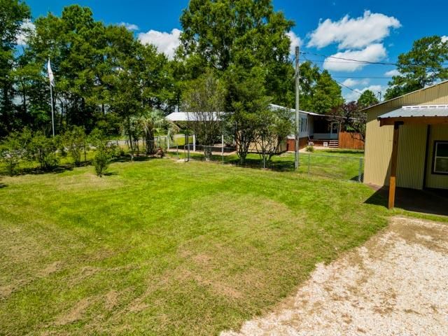 144 Harlan Davis Rd., Lumberton, MS 39455