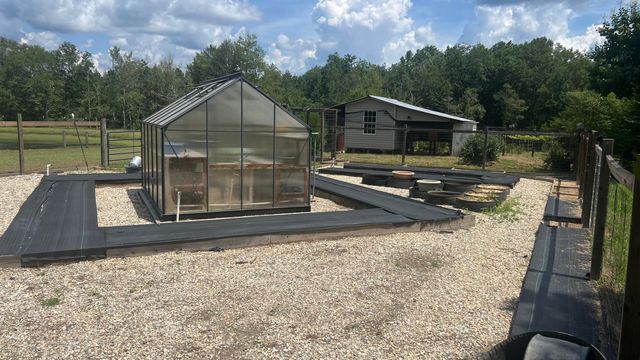 144 Harlan Davis Rd., Lumberton, MS 39455