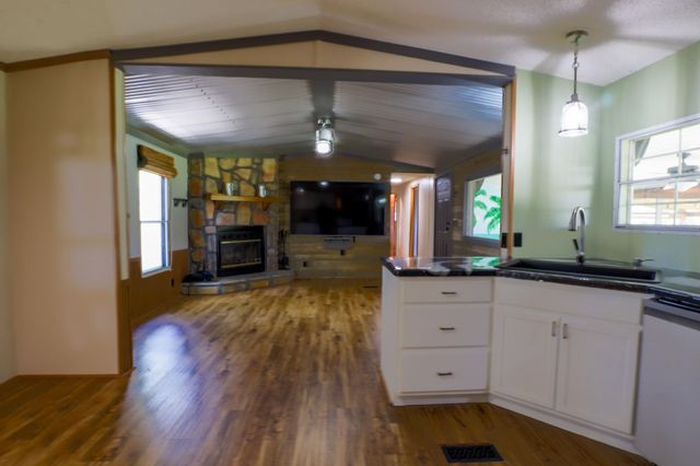 144 Harlan Davis Rd., Lumberton, MS 39455