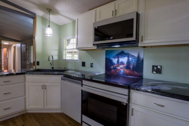 144 Harlan Davis Rd., Lumberton, MS 39455