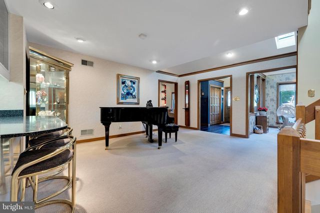 140 DEBORAH DR, Wyomissing, PA 19610