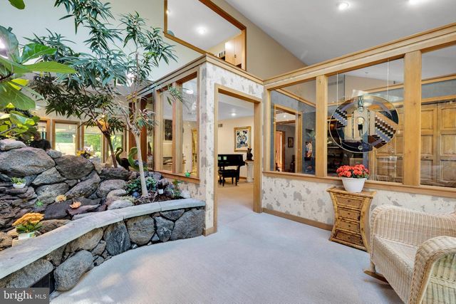 140 DEBORAH DR, Wyomissing, PA 19610