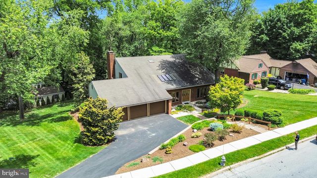 140 DEBORAH DR, Wyomissing, PA 19610