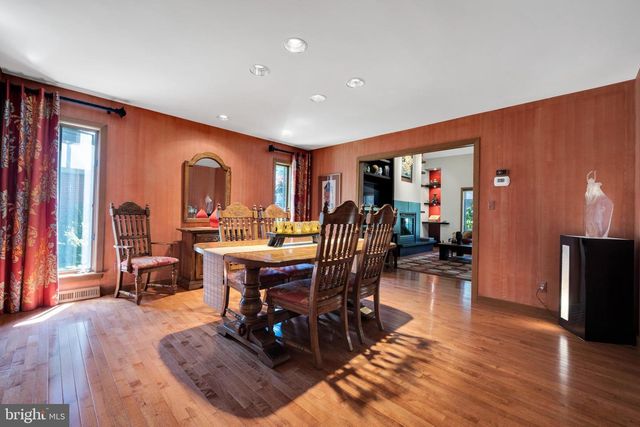 140 DEBORAH DR, Wyomissing, PA 19610