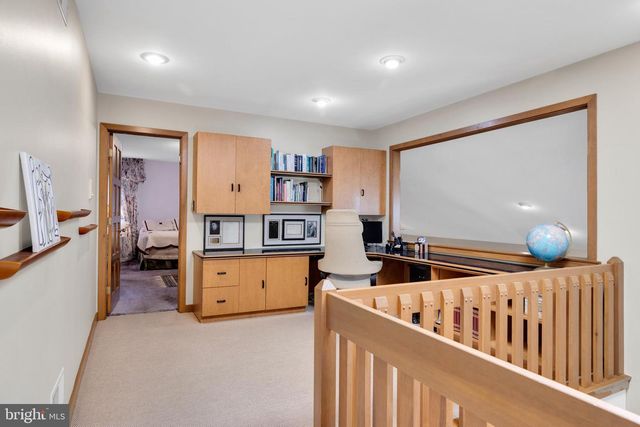 140 DEBORAH DR, Wyomissing, PA 19610
