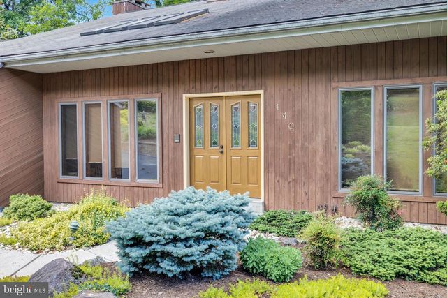 140 DEBORAH DR, Wyomissing, PA 19610