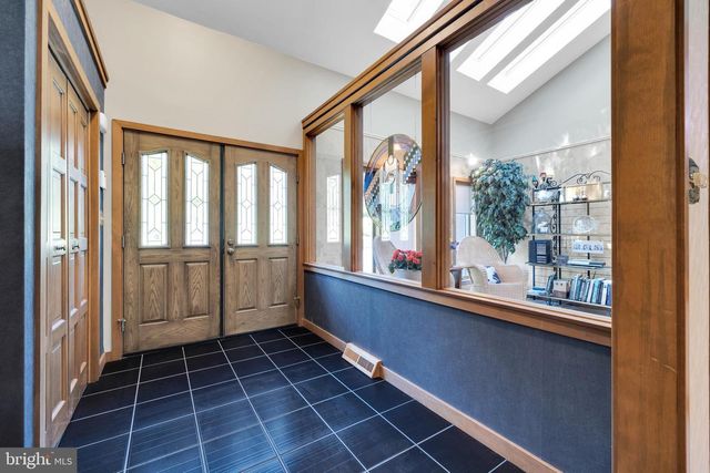 140 DEBORAH DR, Wyomissing, PA 19610