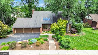 140 DEBORAH DR, Wyomissing, PA 19610