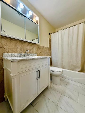 7241 S Arthur St, Hollywood, FL 33024