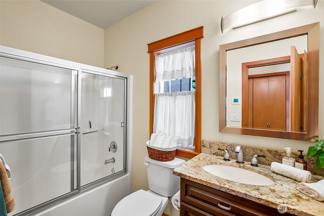23738 Carlson Place, Mount Vernon, WA 98274