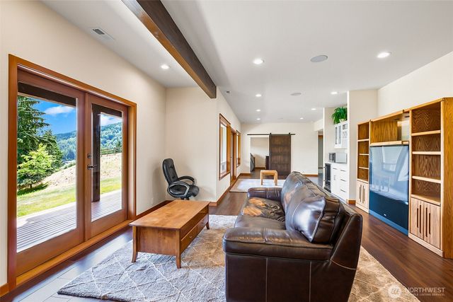 23738 Carlson Place, Mount Vernon, WA 98274