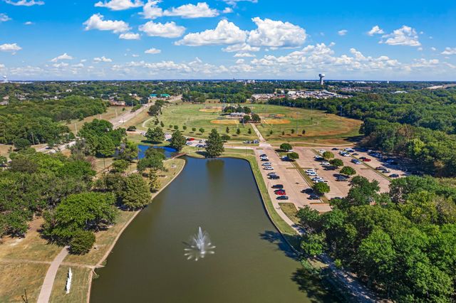 1112 Stonehaven Lane, Crowley, TX 76036