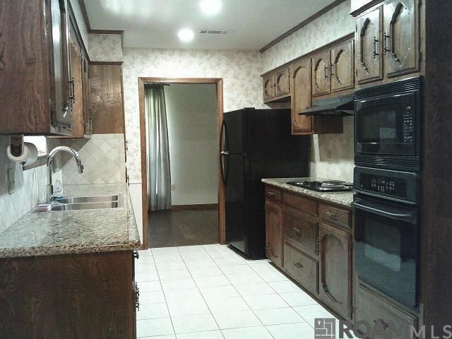 13936 Cayuga Dr, Baker, LA 70714