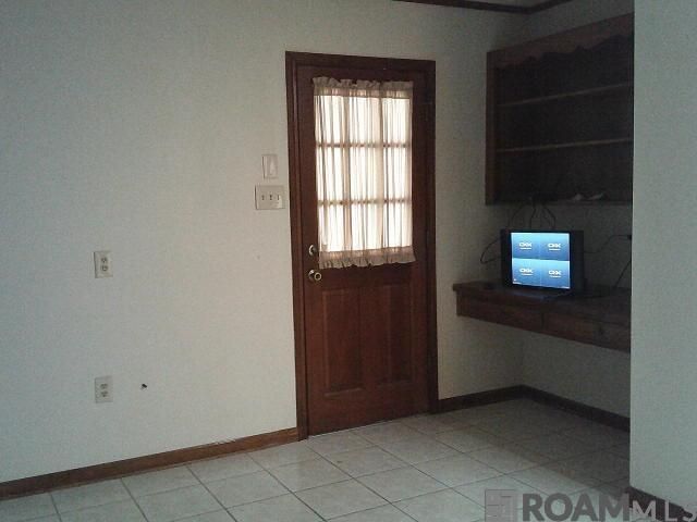 13936 Cayuga Dr, Baker, LA 70714
