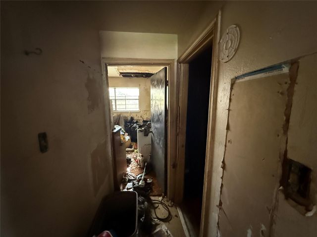 7338 England Street, Houston, TX 77021