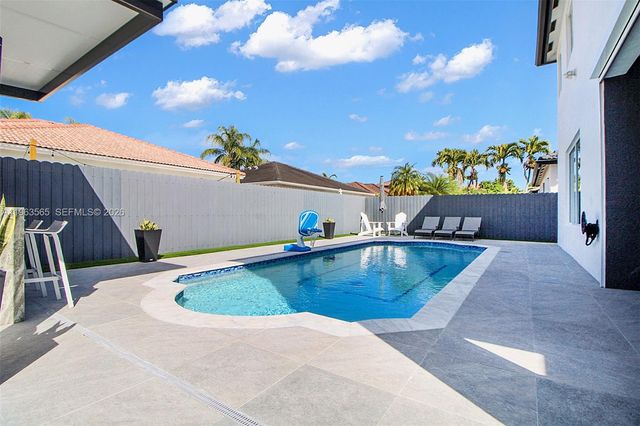 15967 SW 141st Street, Miami, FL 33196