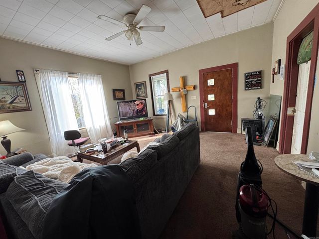 214 Grove Street, Hot Springs, AR 71901