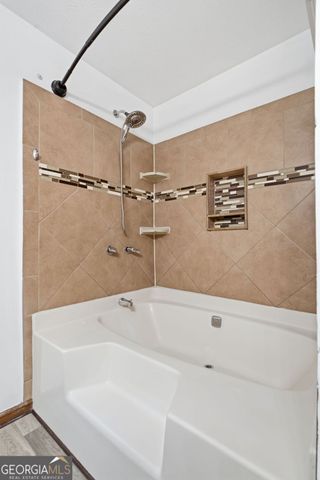 2890 Creekwood Lane NW, Lawrenceville, GA 30044