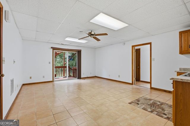 2890 Creekwood Lane NW, Lawrenceville, GA 30044