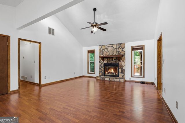 2890 Creekwood Lane NW, Lawrenceville, GA 30044
