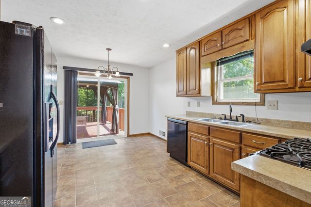 2890 Creekwood Lane NW, Lawrenceville, GA 30044