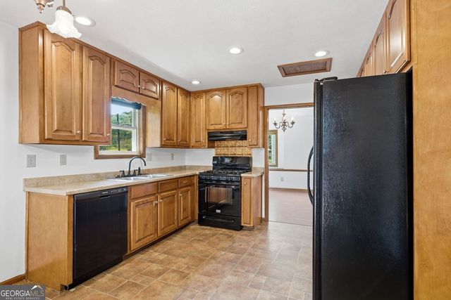 2890 Creekwood Lane NW, Lawrenceville, GA 30044