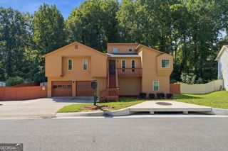 2890 Creekwood Lane NW, Lawrenceville, GA 30044