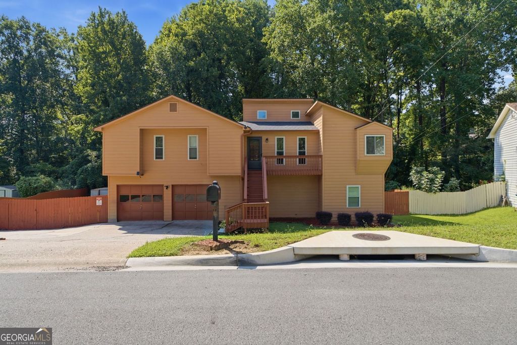 2890 Creekwood Lane NW, Lawrenceville, GA 30044