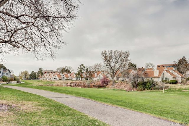 2512 S Worchester Court F, Aurora, CO 80014