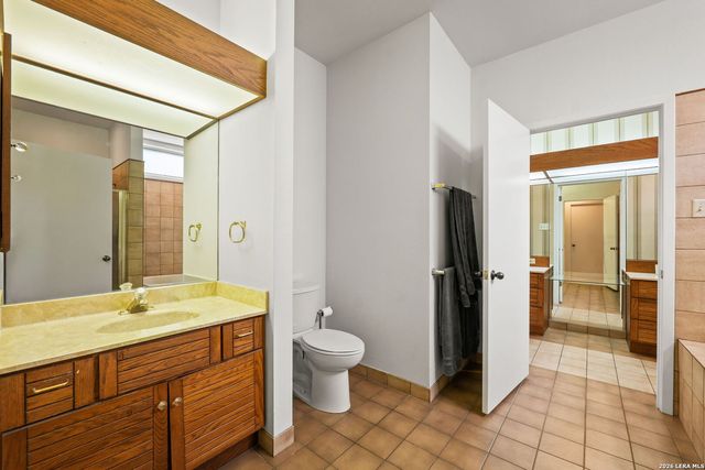 209 HENDERSON ST, Alamo Heights, TX 78209